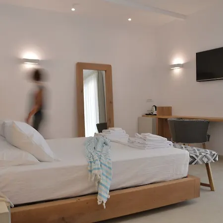 Suites 2*