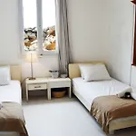 Suites ホテル