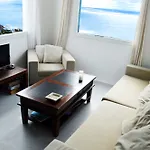 Suites ホテル 2*