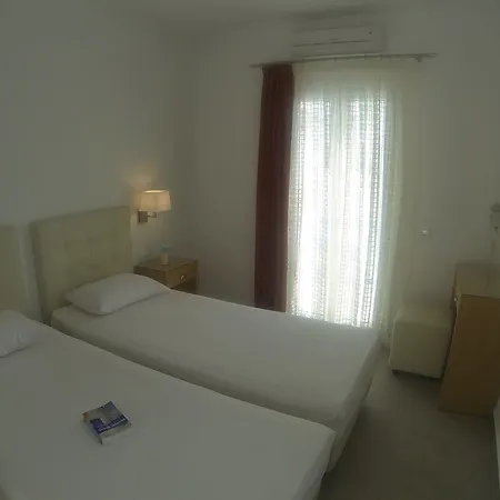 Hotel Suites 2*